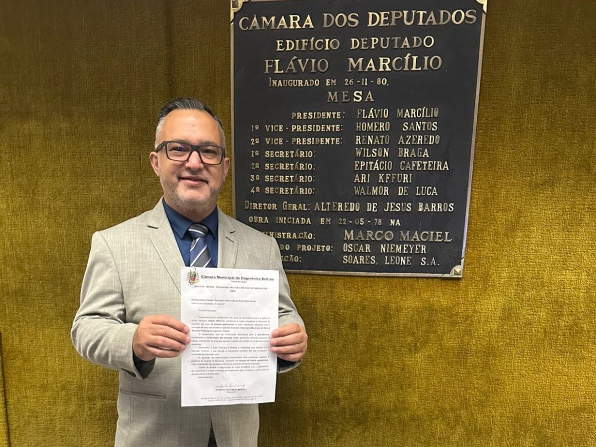 WhatsApp Image 2025-10-23 at 12.22.02 Em Brasília vereador Josué Grecco protocola pedidos de recursos a Luciano Ducci e Beto Richa